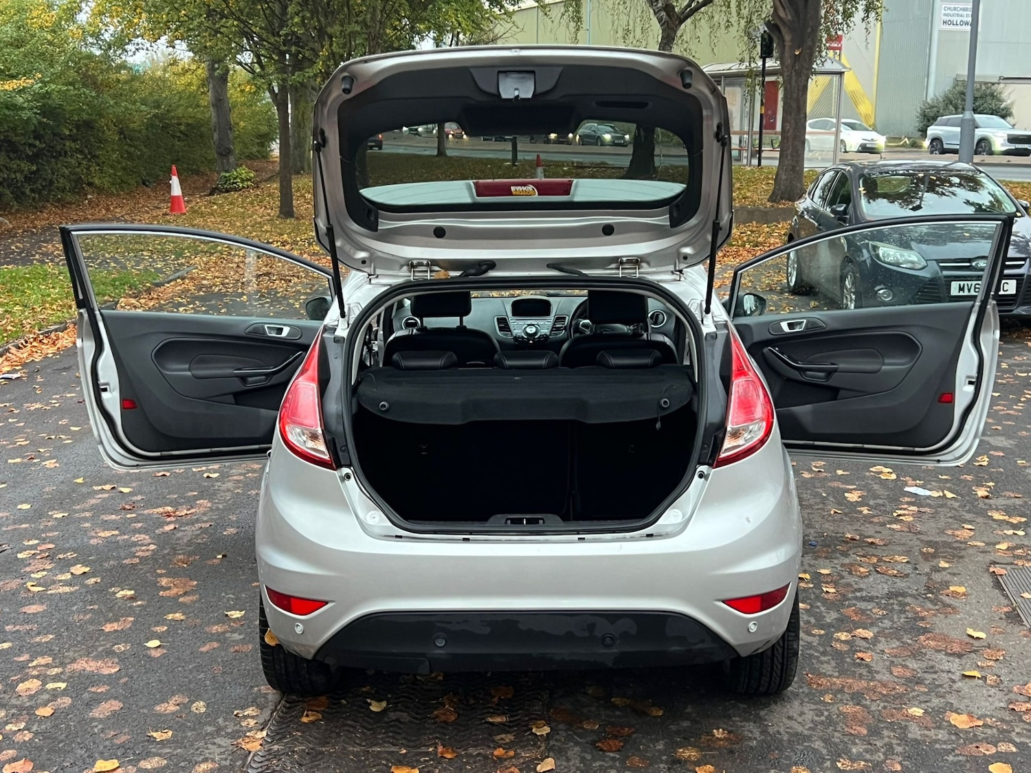 Used Ford Fiesta 2014 for sale - 76364305: Photo 5