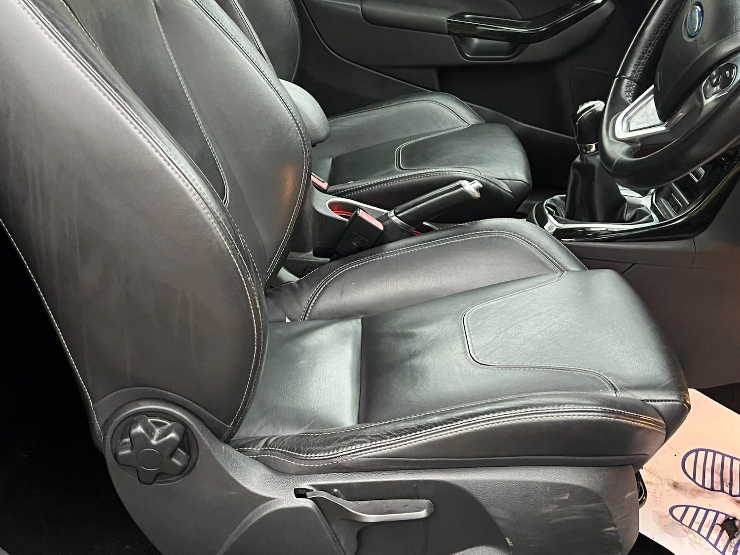 Used Ford Fiesta 2014 for sale - 76364305: Photo 9