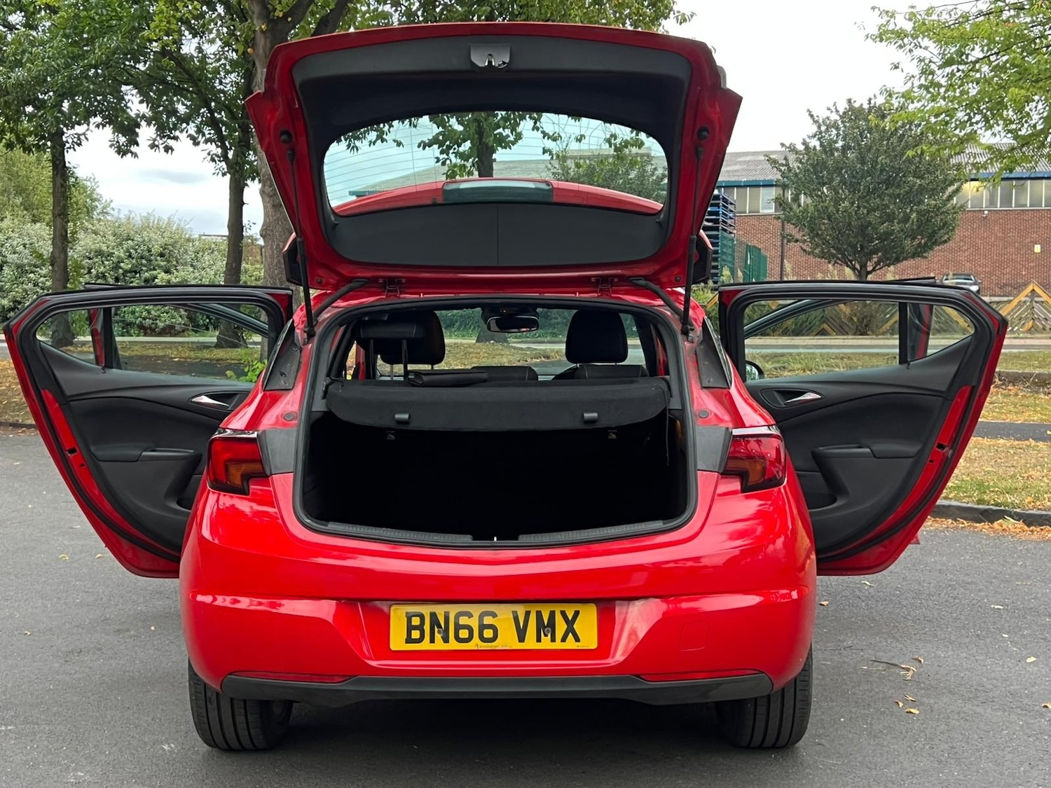 Used Vauxhall Astra 2016 for sale - 76357816: Photo 5