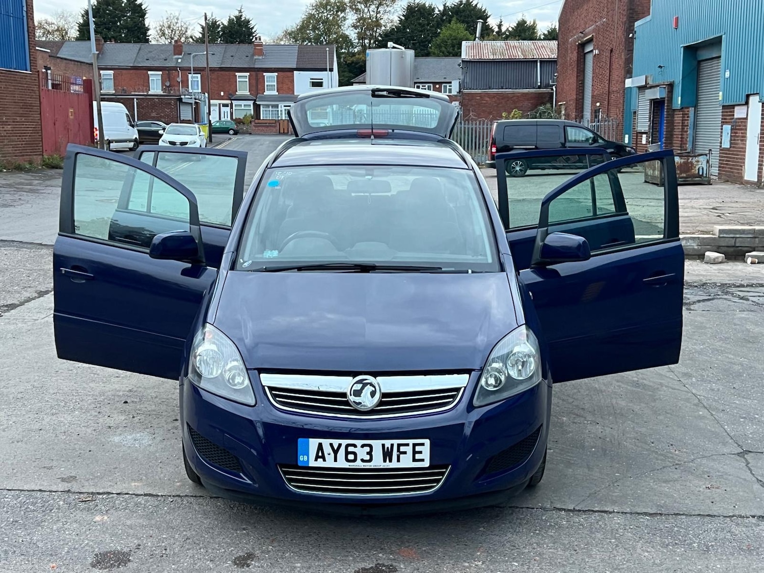 Used Vauxhall Zafira 2013 for sale - 76353069: Photo 2