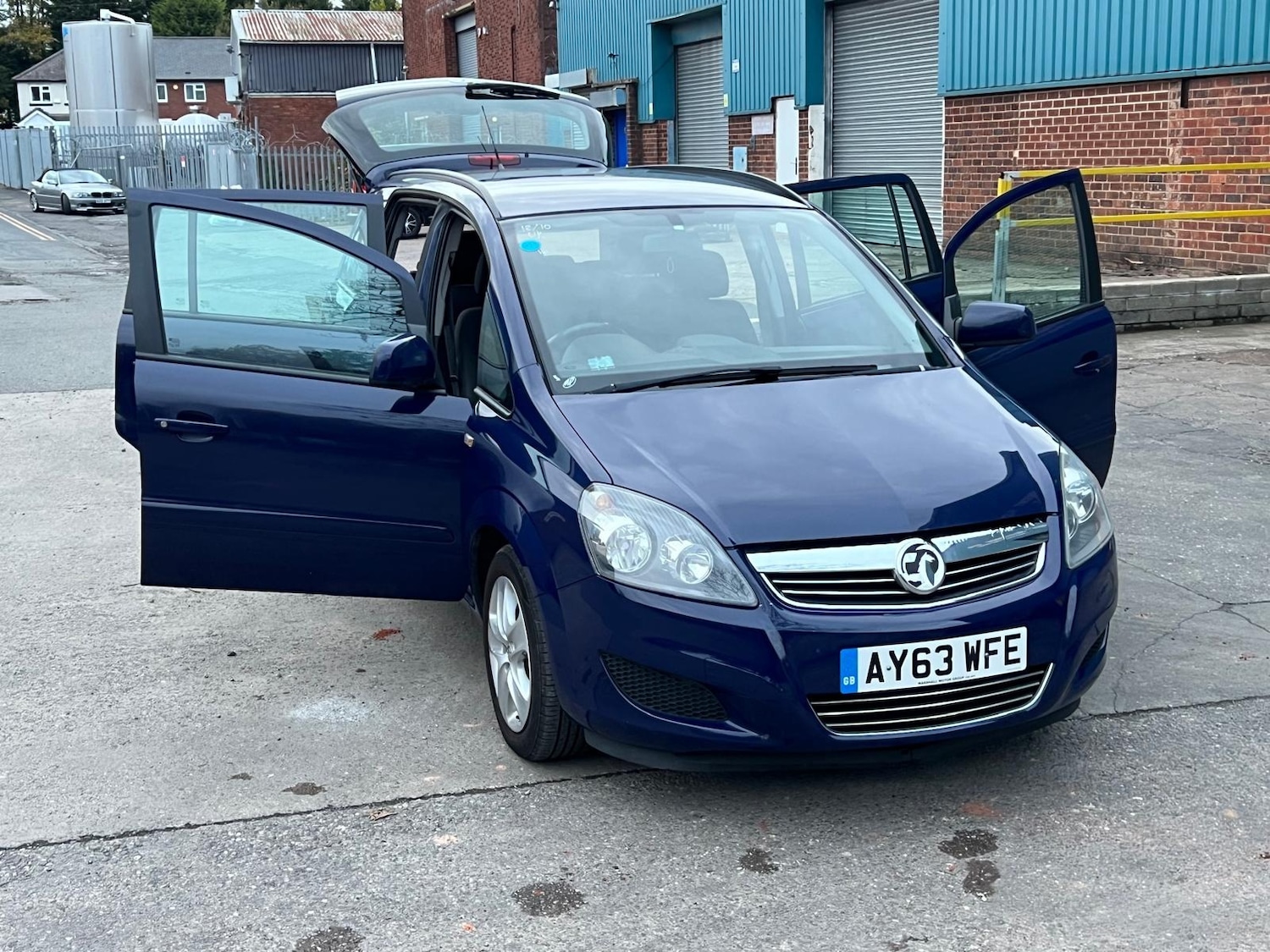 Used Vauxhall Zafira 2013 for sale - 76353069: Photo 3