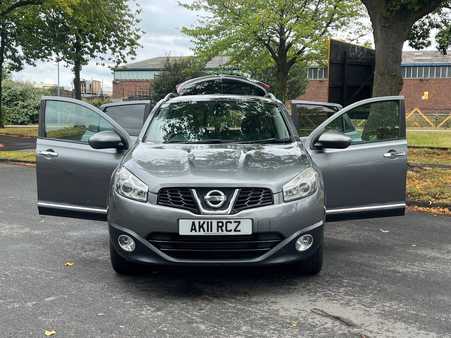 Used Nissan Qashqai 2011 for sale - 76369433: Photo 2