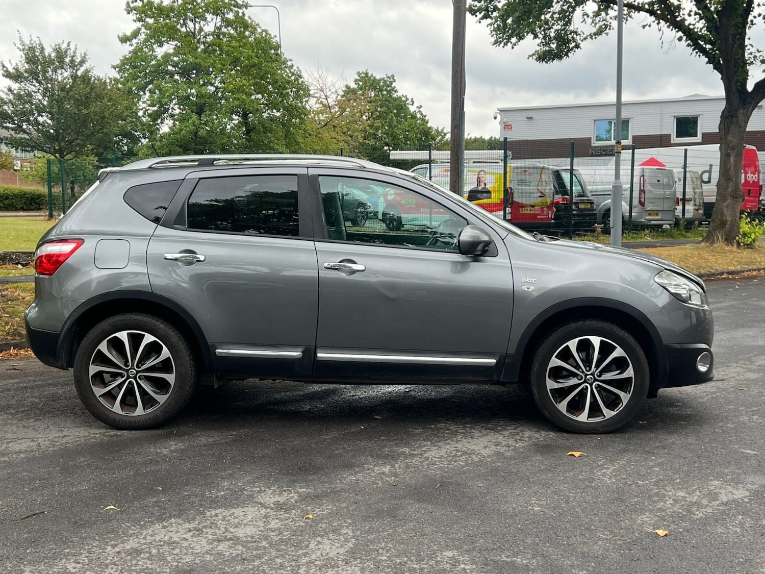 Used Nissan Qashqai 2011 for sale - 76369433: Photo 21