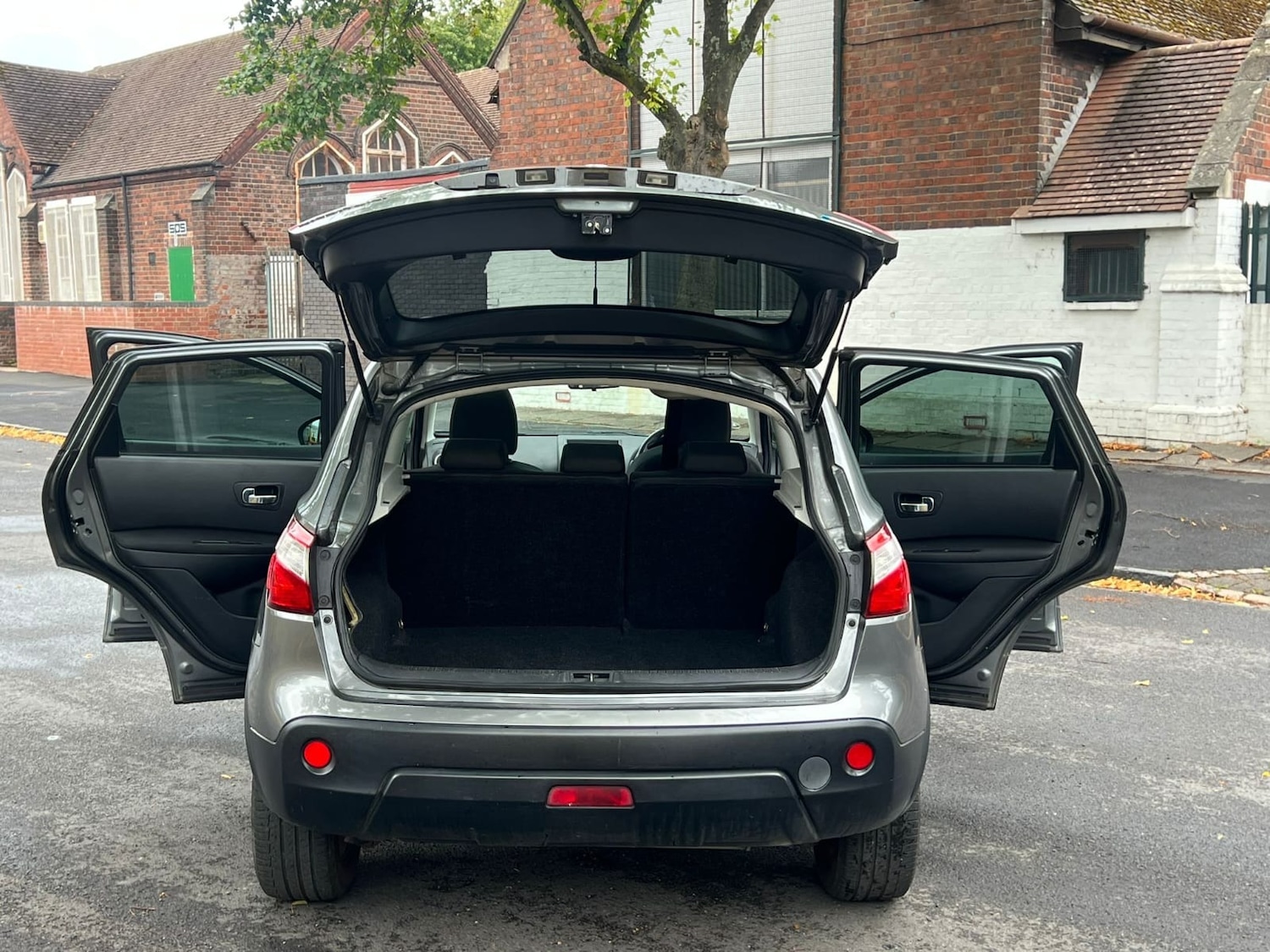 Used Nissan Qashqai 2011 for sale - 76369433: Photo 22