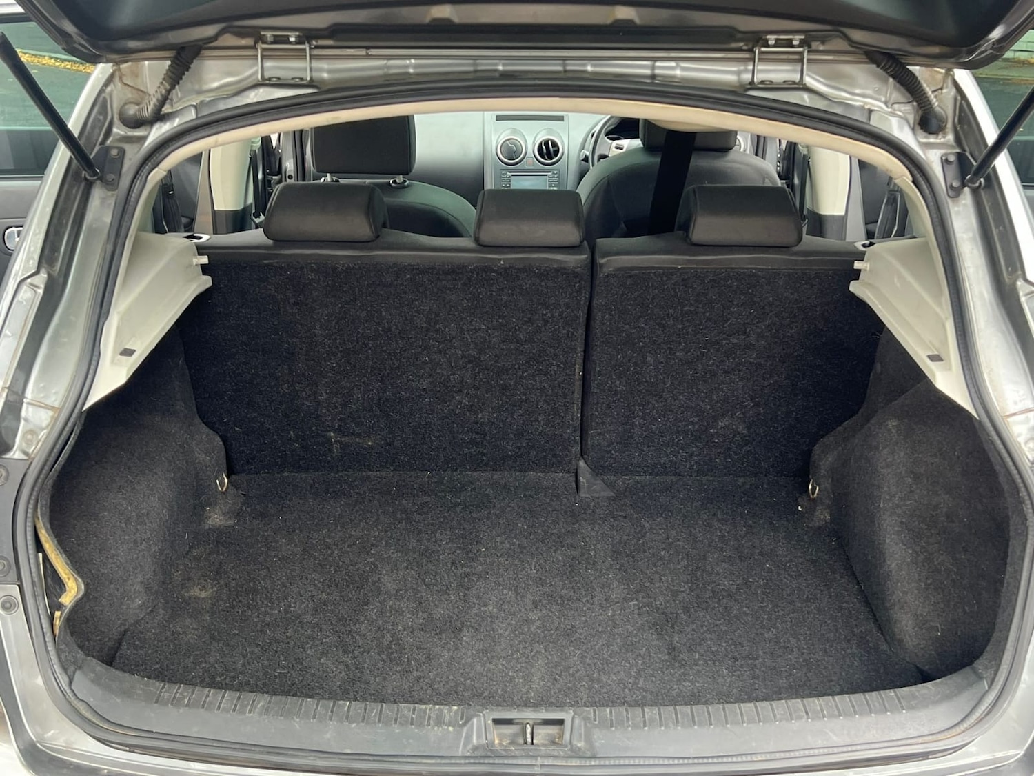 Used Nissan Qashqai 2011 for sale - 76369433: Photo 29