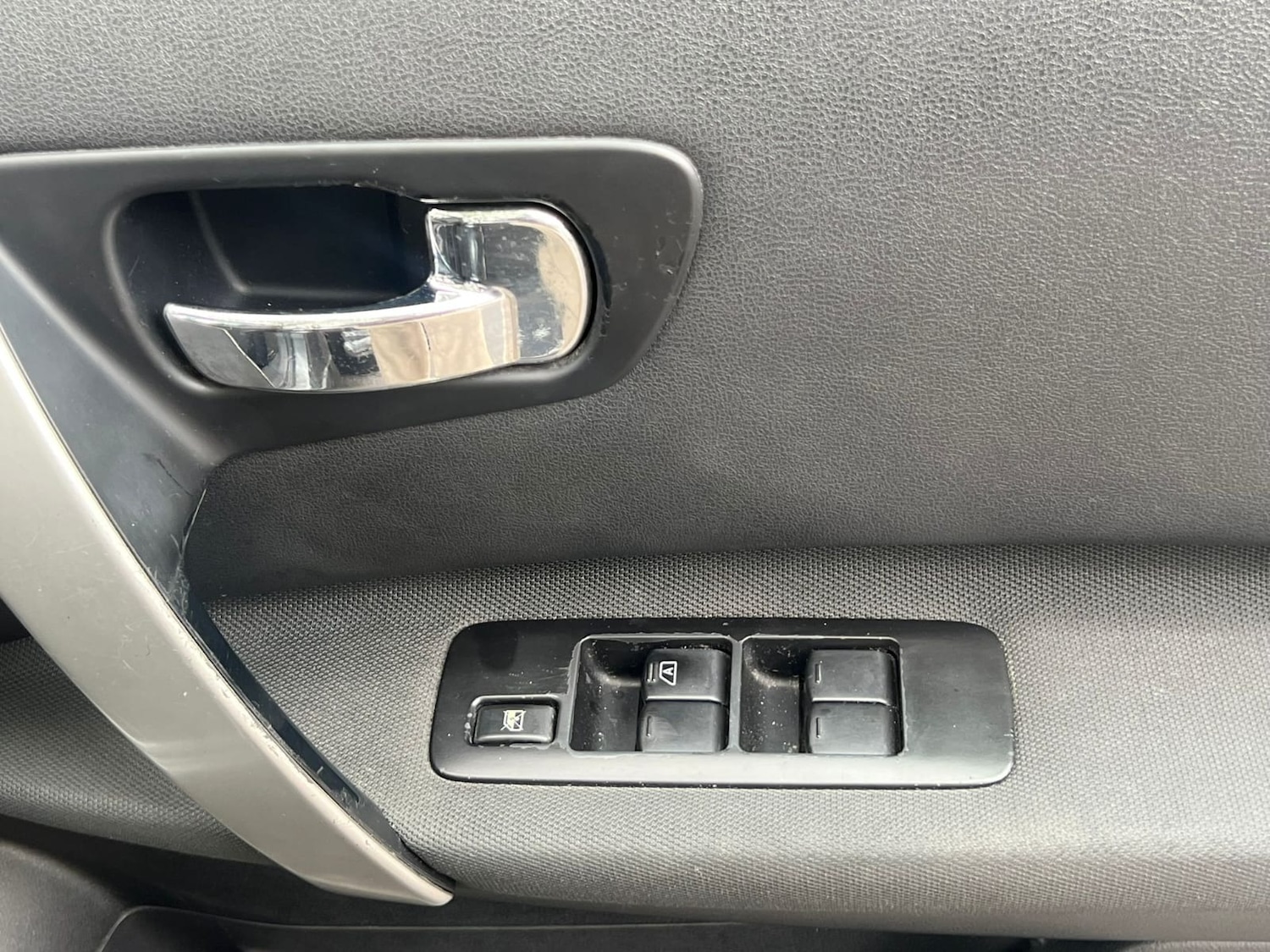 Used Nissan Qashqai 2011 for sale - 76369433: Photo 34