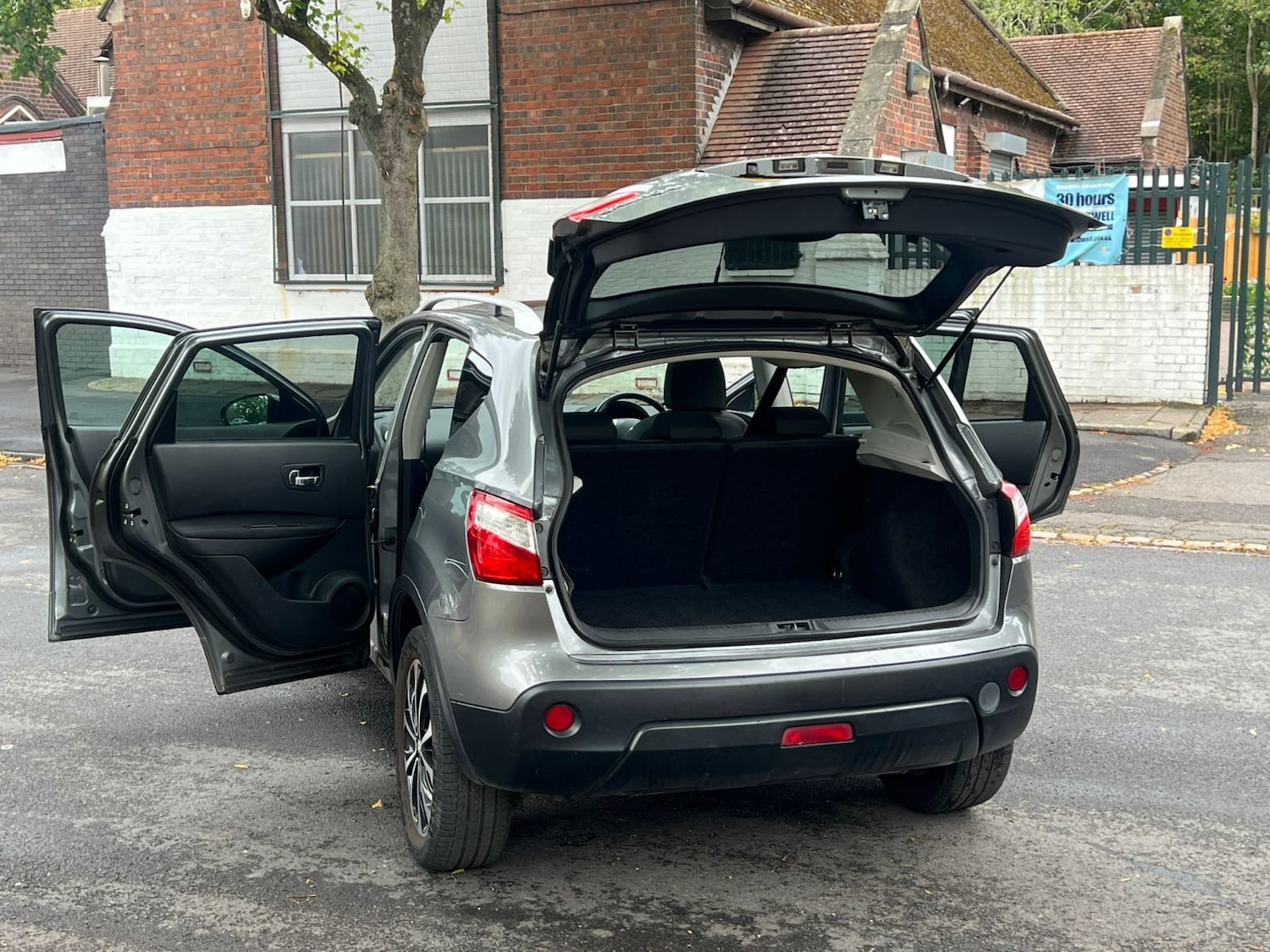 Used Nissan Qashqai 2011 for sale - 76369433: Photo 4