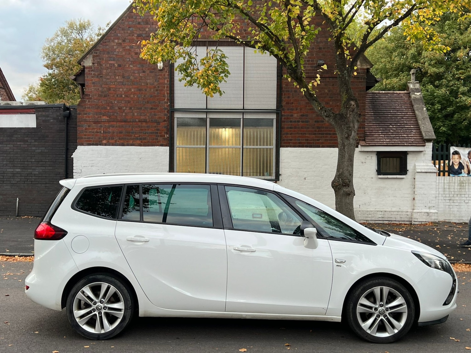 Used Vauxhall Zafira 2015 for sale - 76370017: Photo 27