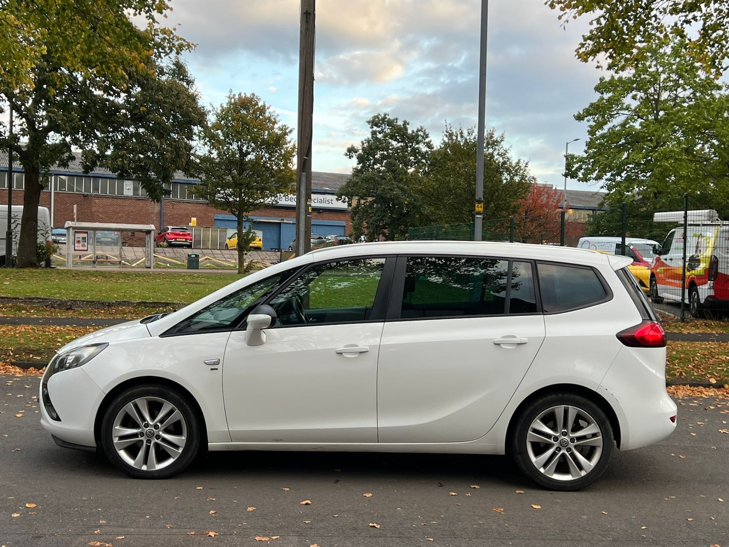 Used Vauxhall Zafira 2015 for sale - 76370017: Photo 29