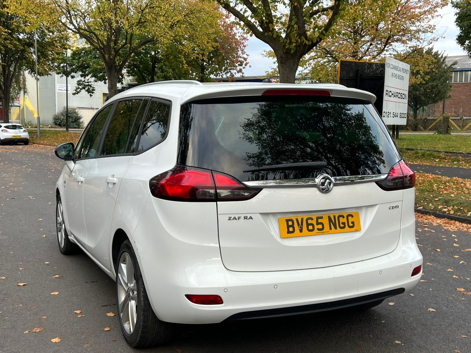 Used Vauxhall Zafira 2015 for sale - 76370017: Photo 32