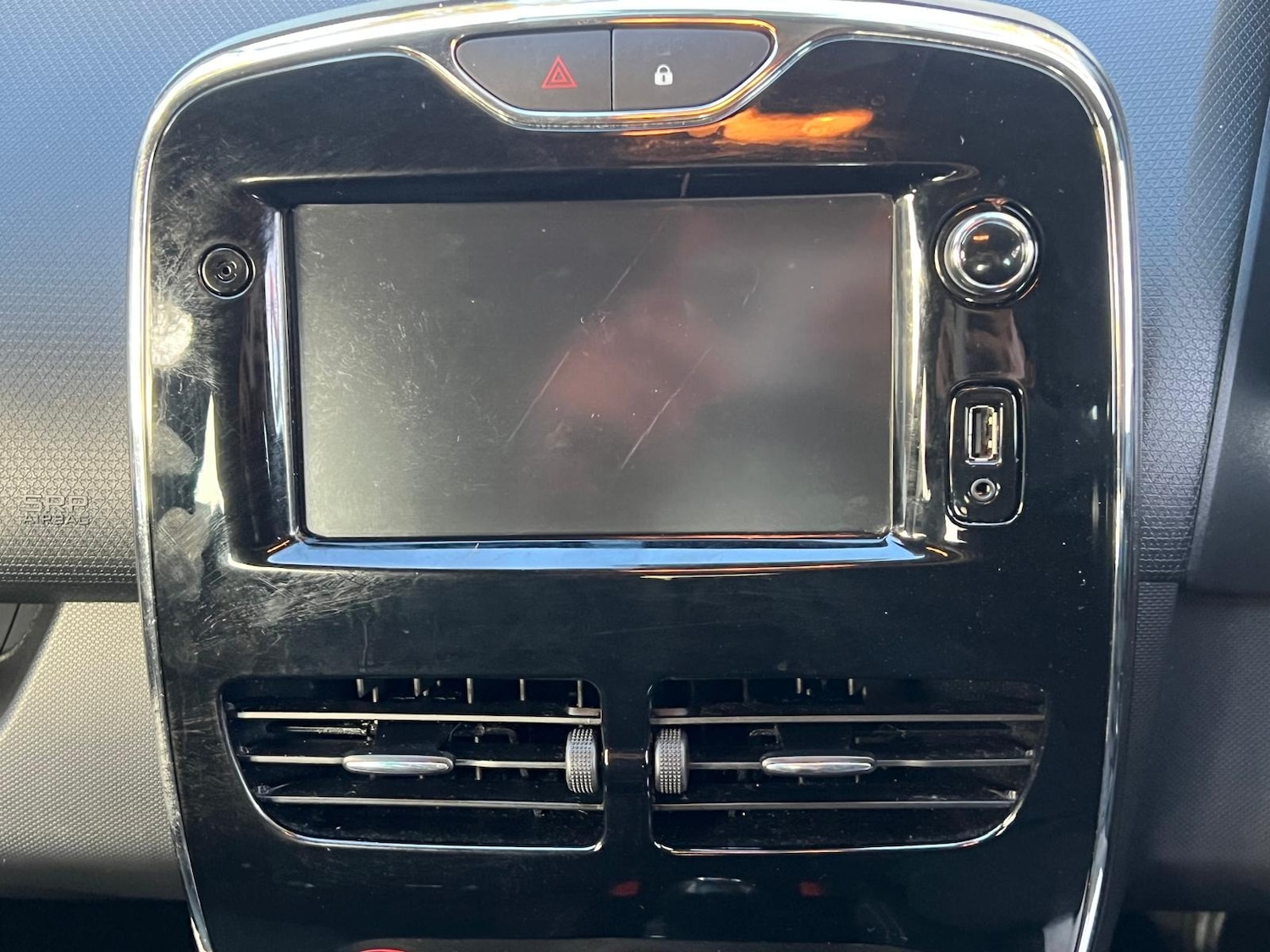 Used Renault Clio 2013 for sale - 76371767: Photo 37
