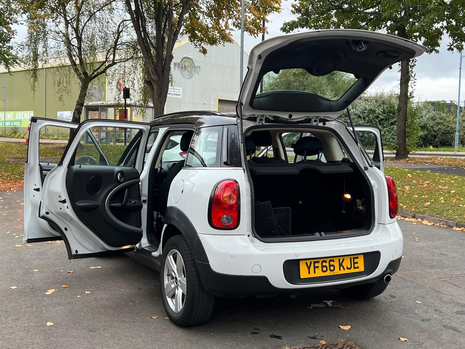 Used MINI Countryman 2016 for sale - 76371771: Photo 4