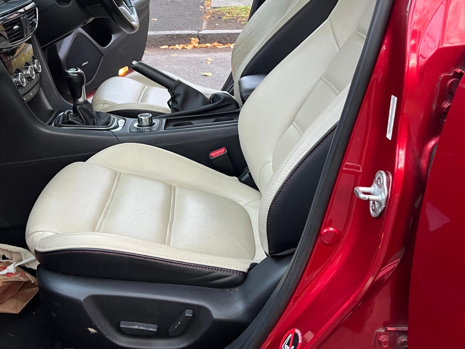 Used Mazda Mazda6 2013 for sale - 76357477: Photo 7