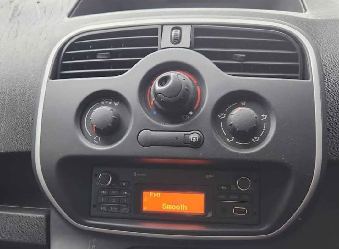 Used Renault Kangoo 2015 for sale - 76358277: Photo 17