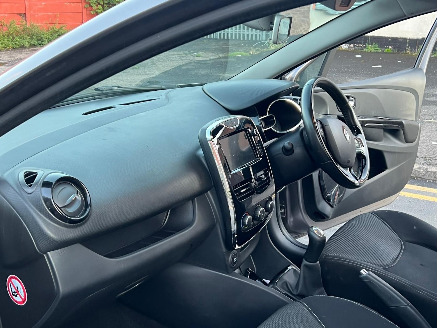 Used Renault Clio 2014 for sale - 76357765: Photo 17