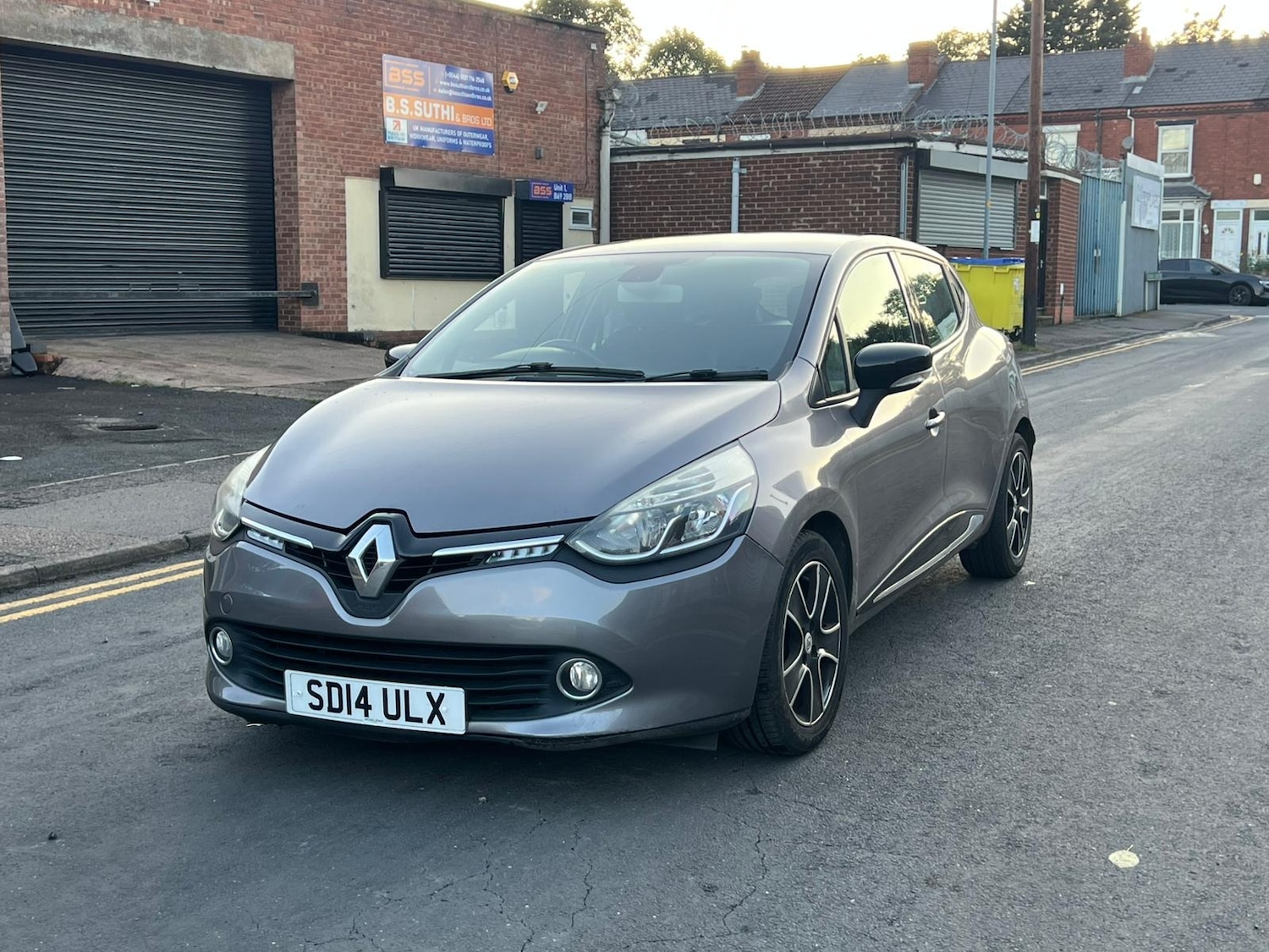 Used Renault Clio 2014 for sale - 76357765: Photo 32