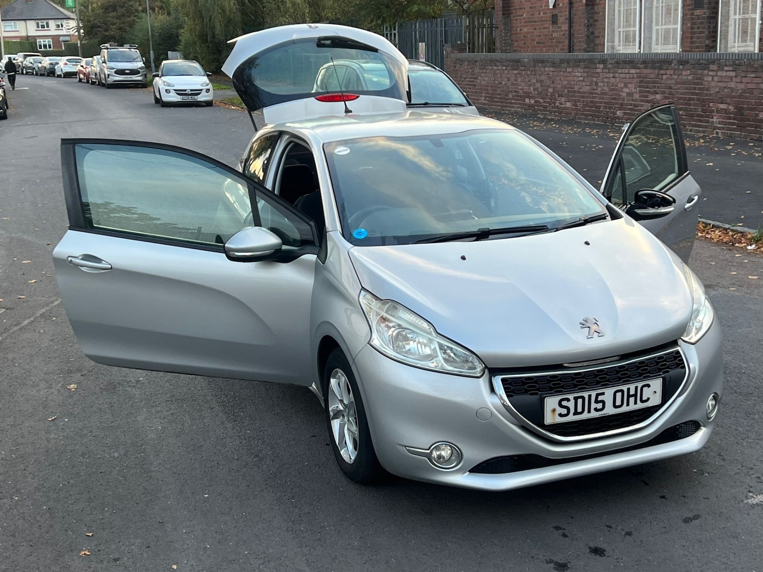 Used Peugeot 208 2015 for sale - 76364971: Photo 20