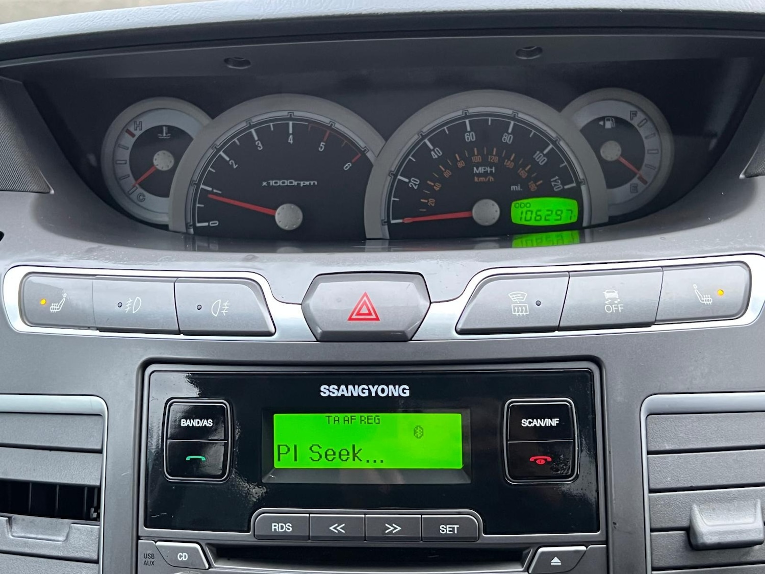 Used Ssangyong Turismo 2015 for sale - 76352685: Photo 21