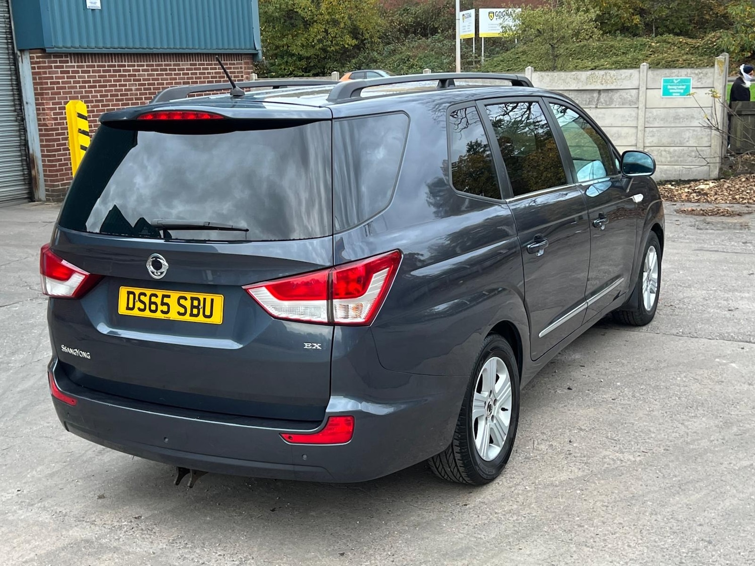 Used Ssangyong Turismo 2015 for sale - 76352685: Photo 31
