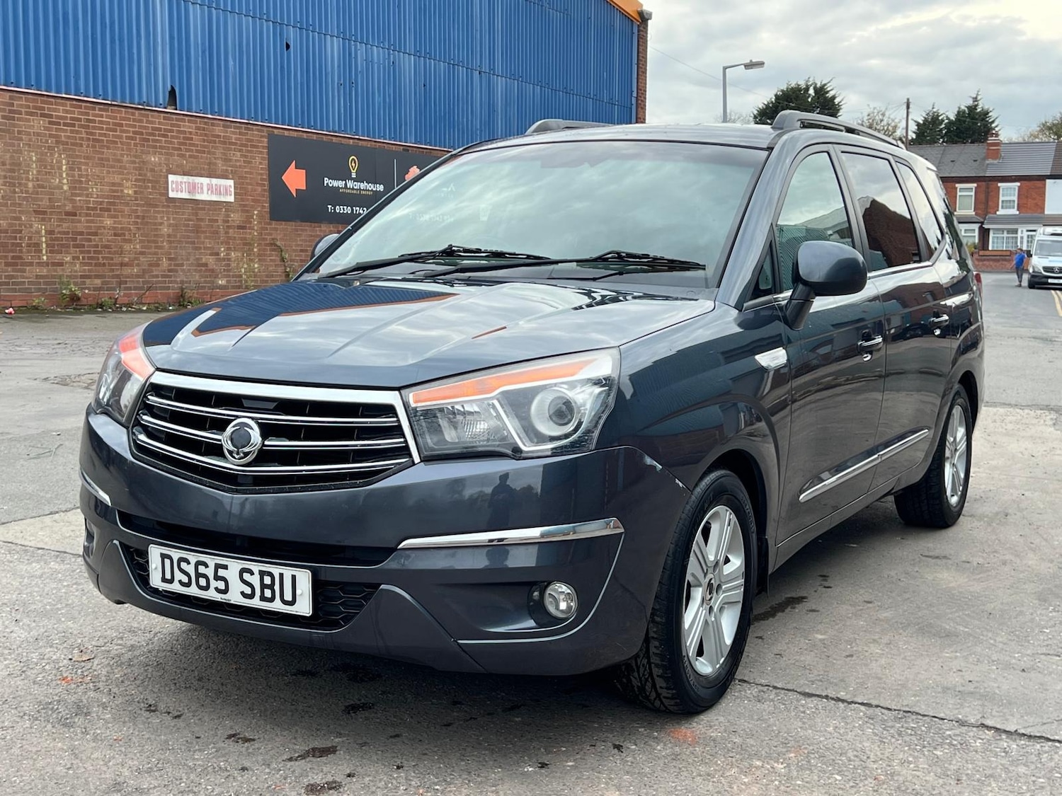 Used Ssangyong Turismo 2015 for sale - 76352685: Photo 38