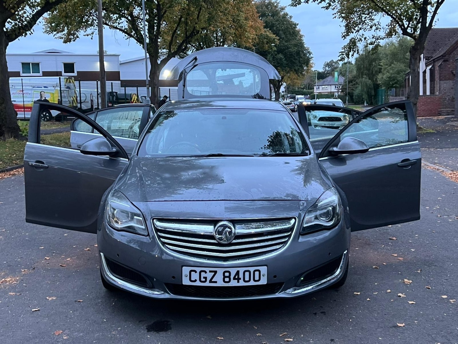 Used Vauxhall Insignia 2016 for sale - 76357010: Photo 2