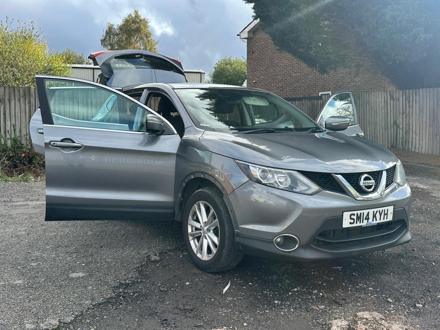 Used Nissan Qashqai 2014 for sale - 76379685: Photo 1