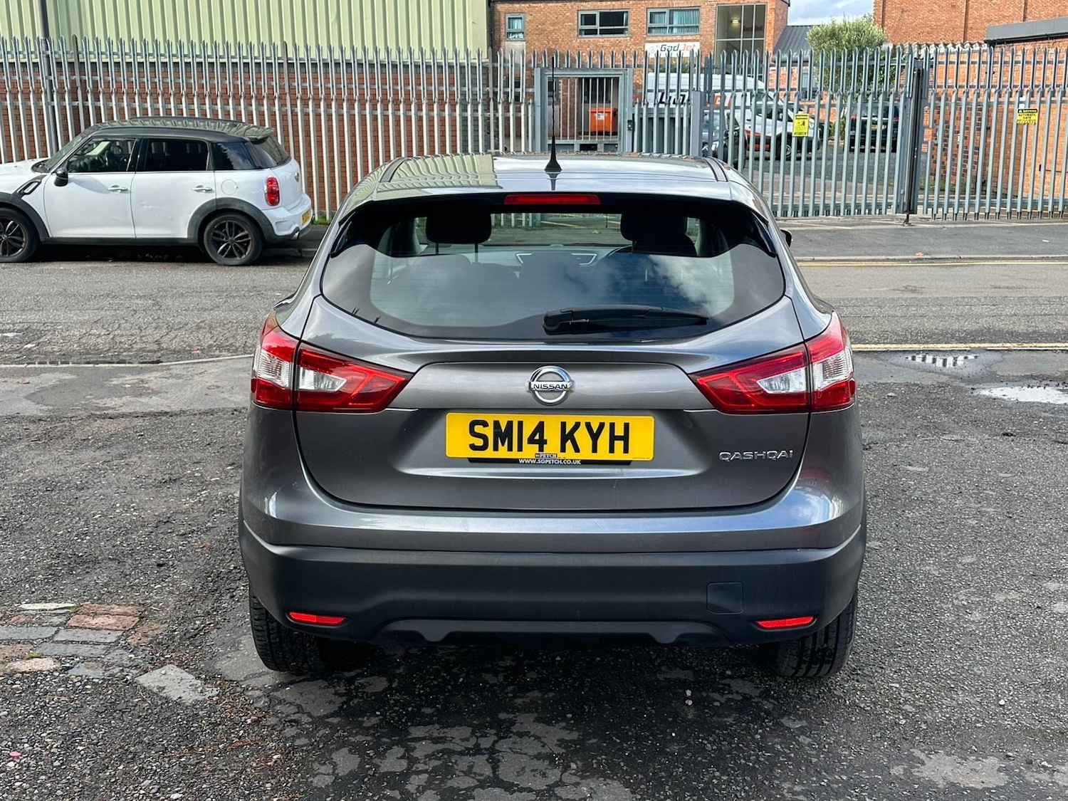 Used Nissan Qashqai 2014 for sale - 76379685: Photo 14