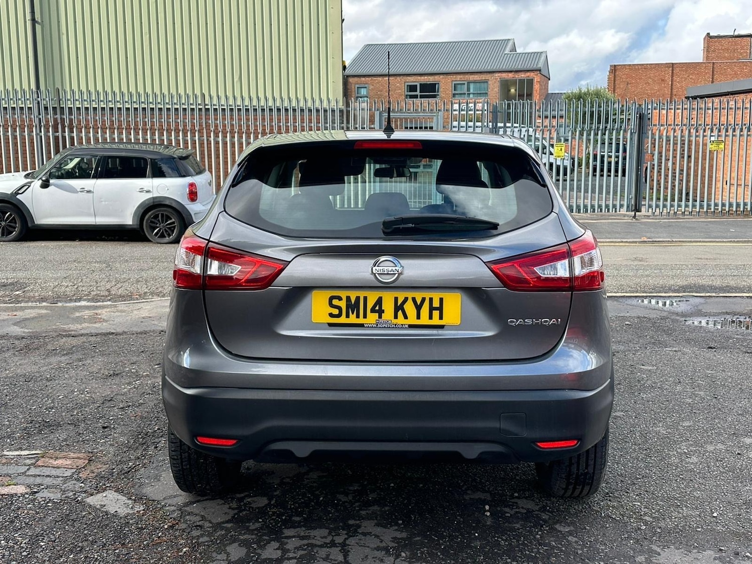 Used Nissan Qashqai 2014 for sale - 76379685: Photo 15