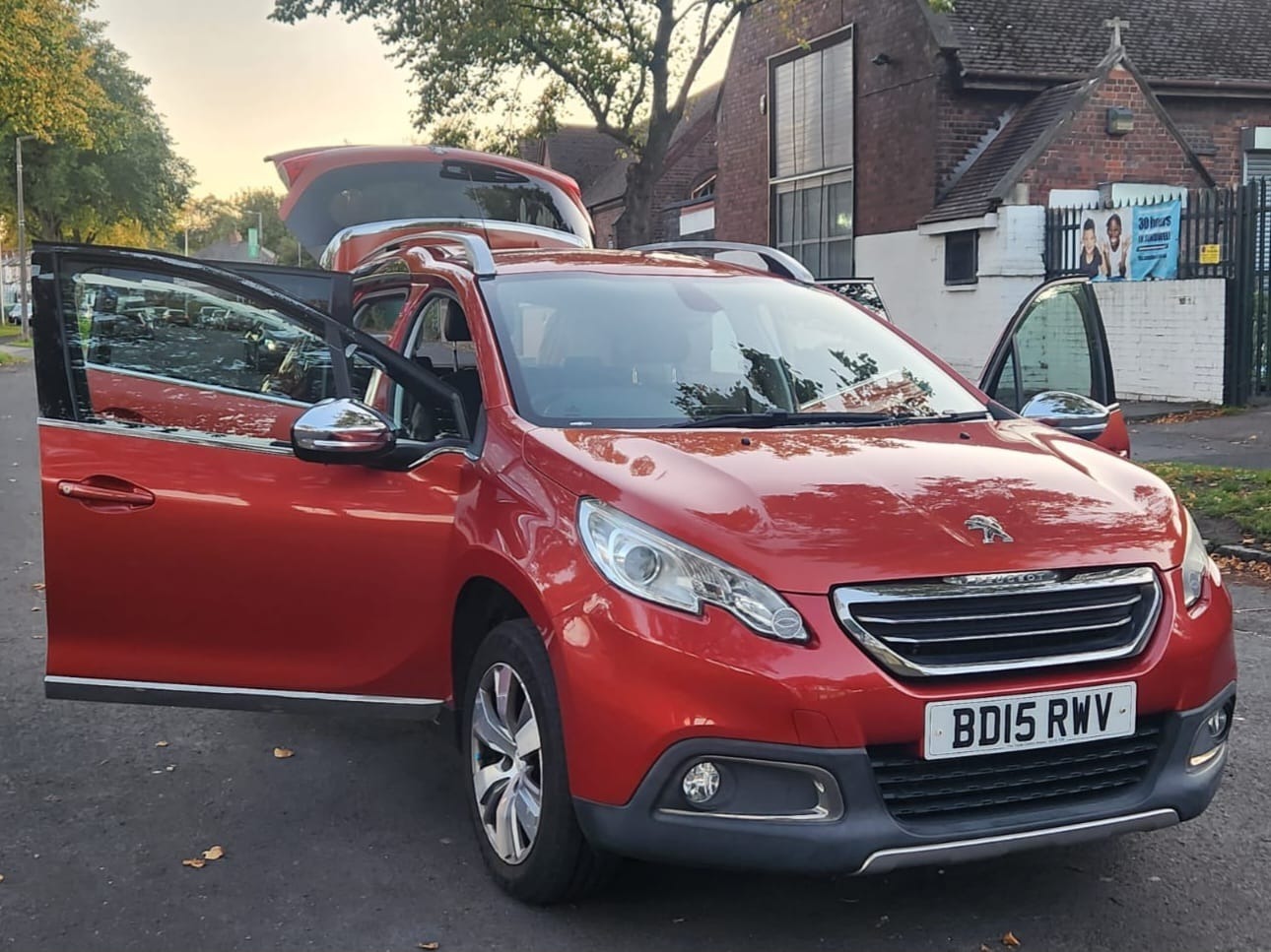 Used Peugeot 2008 2015 for sale - 76357849: Photo 1