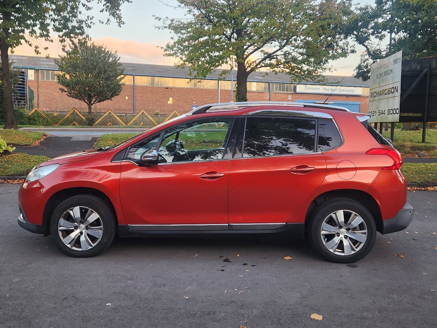 Used Peugeot 2008 2015 for sale - 76357849: Photo 18