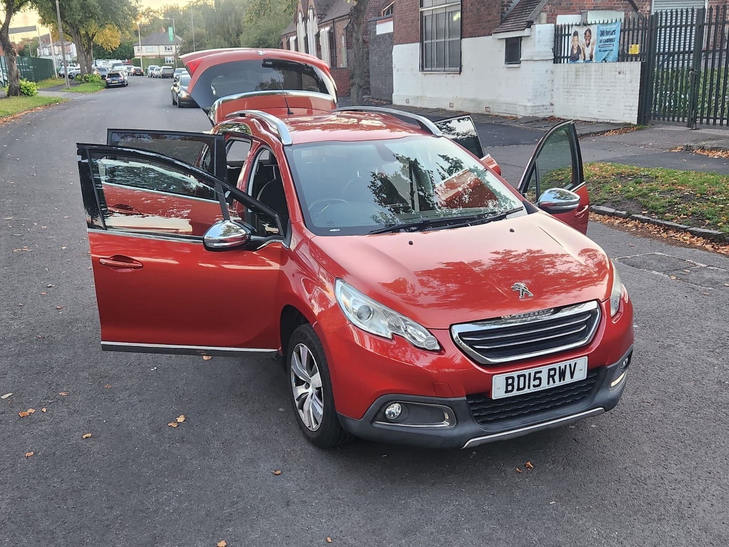 Used Peugeot 2008 2015 for sale - 76357849: Photo 23