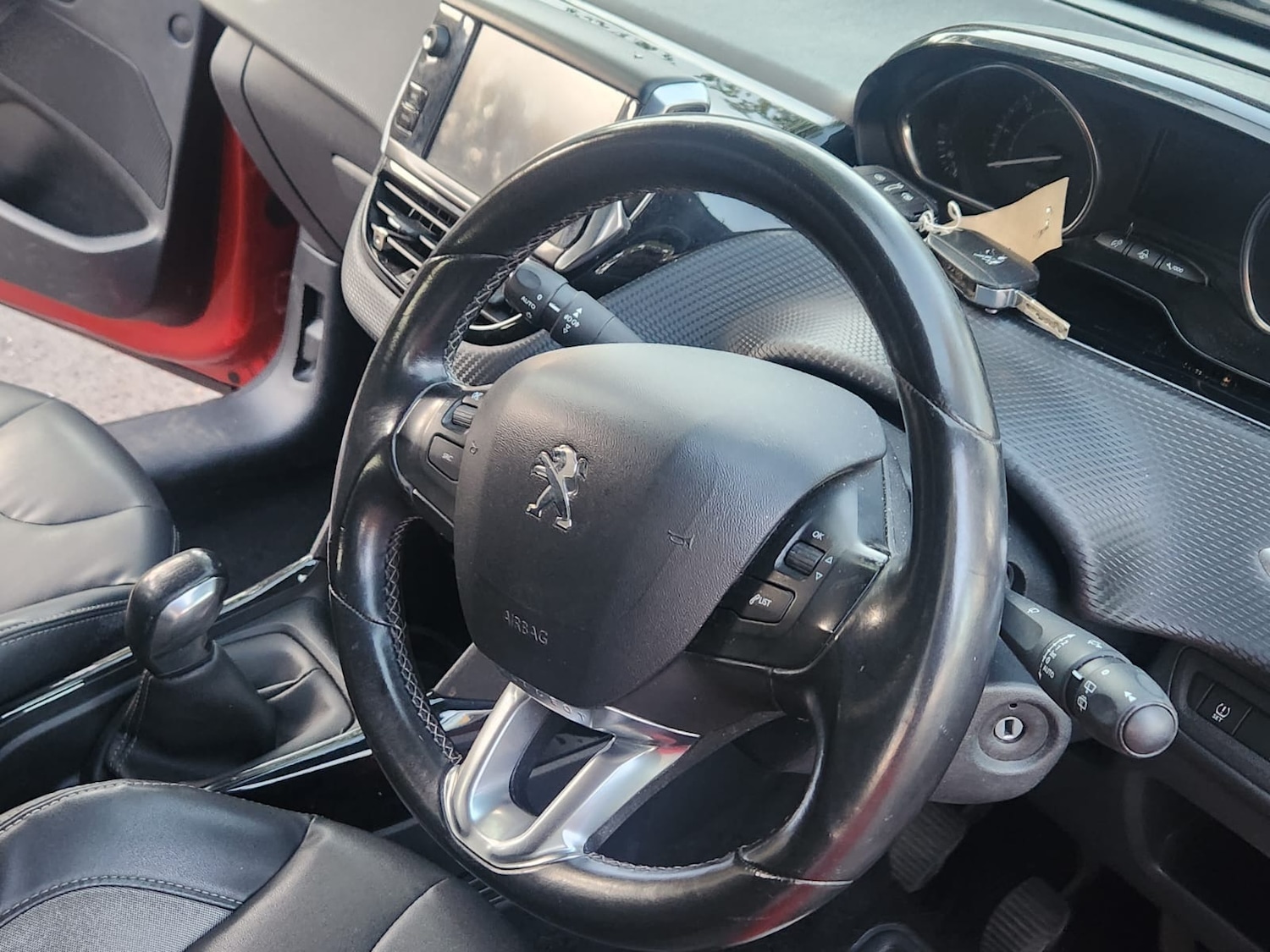 Used Peugeot 2008 2015 for sale - 76357849: Photo 35