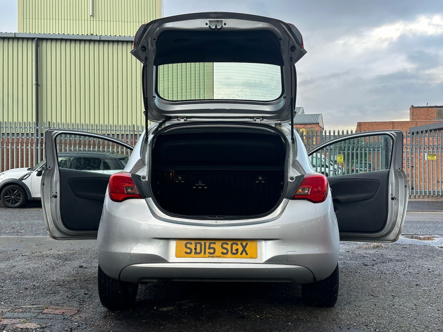 Used Vauxhall Corsa 2015 for sale - 76355005: Photo 24