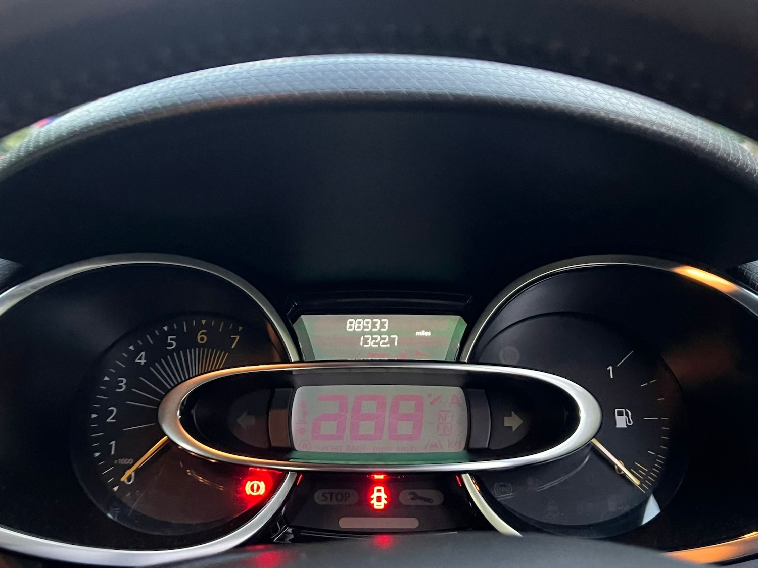 Used Renault Clio 2015 for sale - 76375469: Photo 13