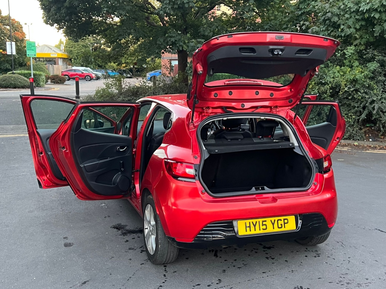 Used Renault Clio 2015 for sale - 76375469: Photo 20
