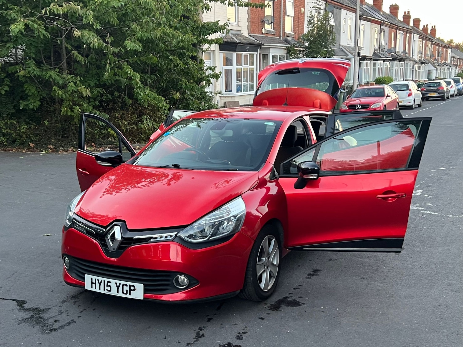 Used Renault Clio 2015 for sale - 76375469: Photo 22