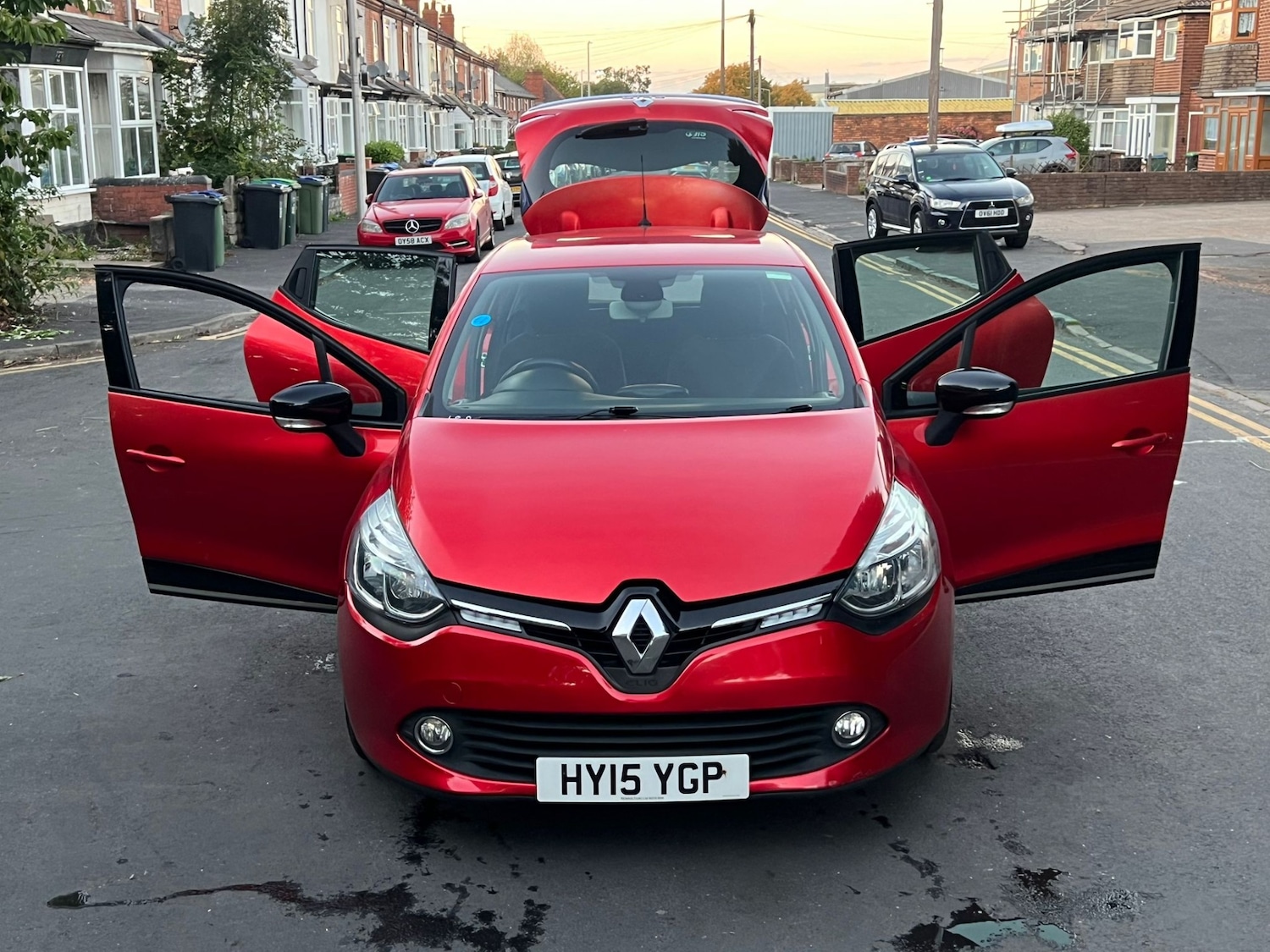 Used Renault Clio 2015 for sale - 76375469: Photo 23
