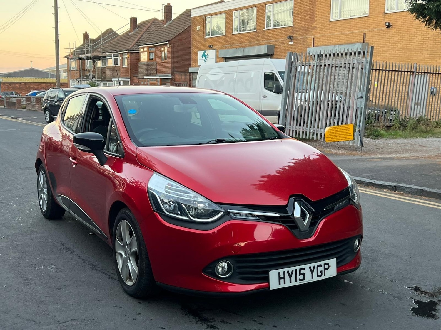 Used Renault Clio 2015 for sale - 76375469: Photo 35