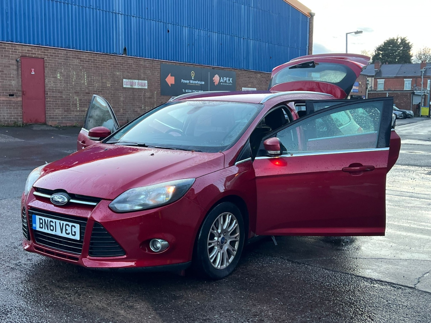 Used Ford Focus 2011 for sale - 76370030: Photo 22
