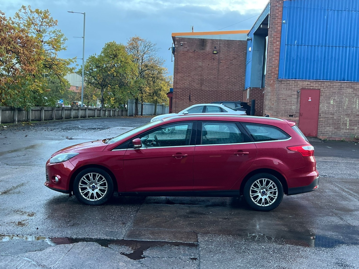 Used Ford Focus 2011 for sale - 76370030: Photo 34