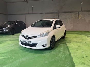 Used Toyota Yaris 2012 for sale - 79249740: Photo