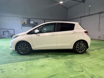 Used Toyota Yaris 2012 for sale - 79249740: Photo