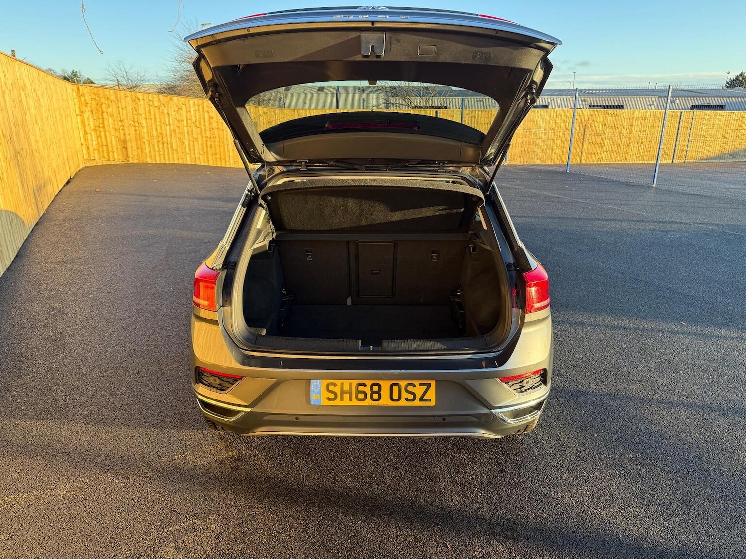 Used Volkswagen T-Roc 2019 for sale - 77721175: Photo 11