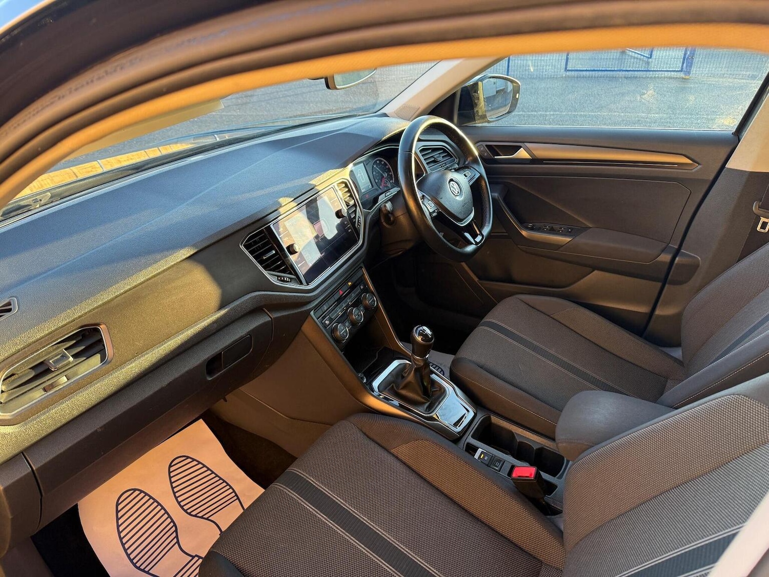 Used Volkswagen T-Roc 2019 for sale - 77721175: Photo 12