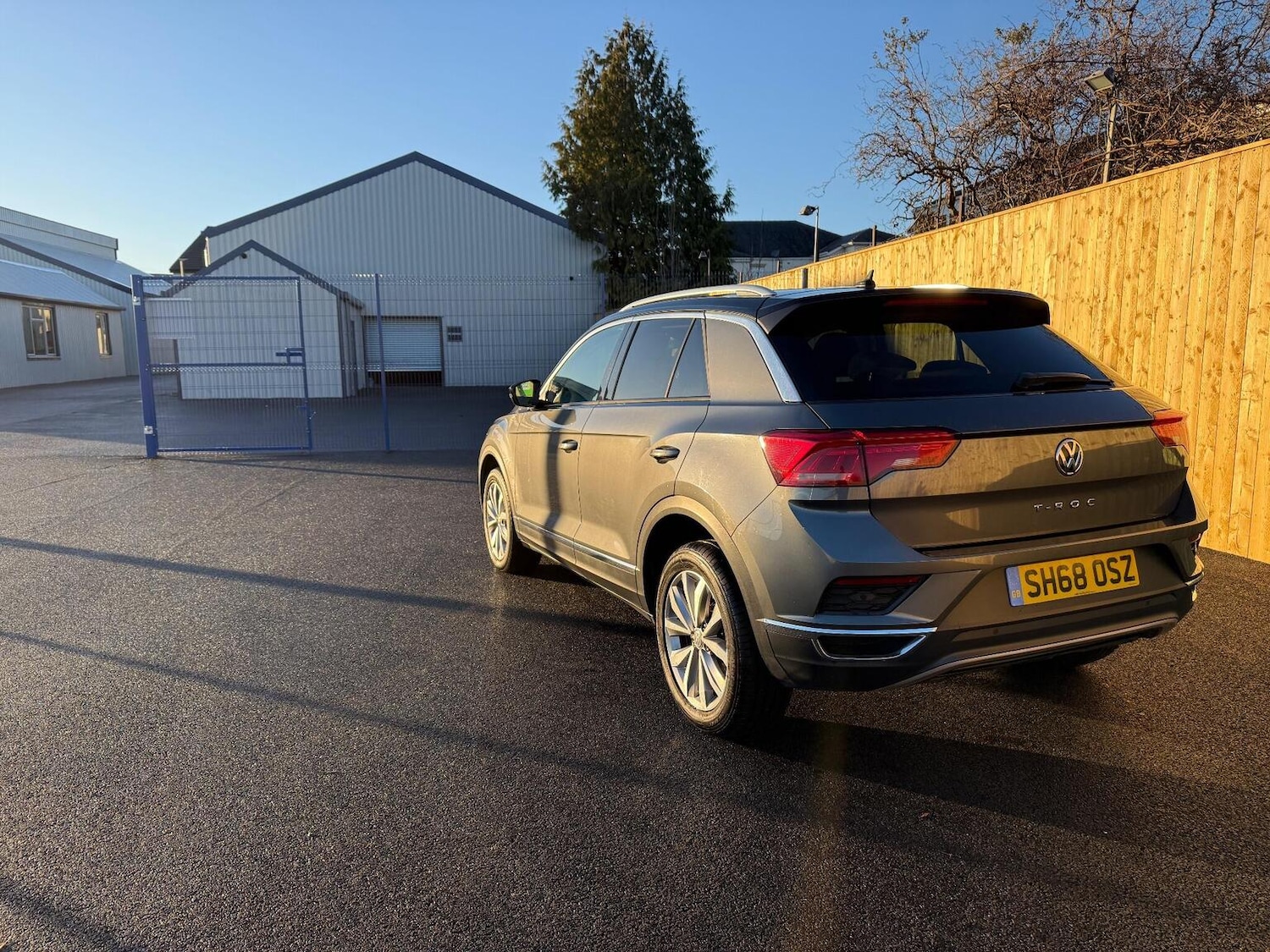 Used Volkswagen T-Roc 2019 for sale - 77721175: Photo 4