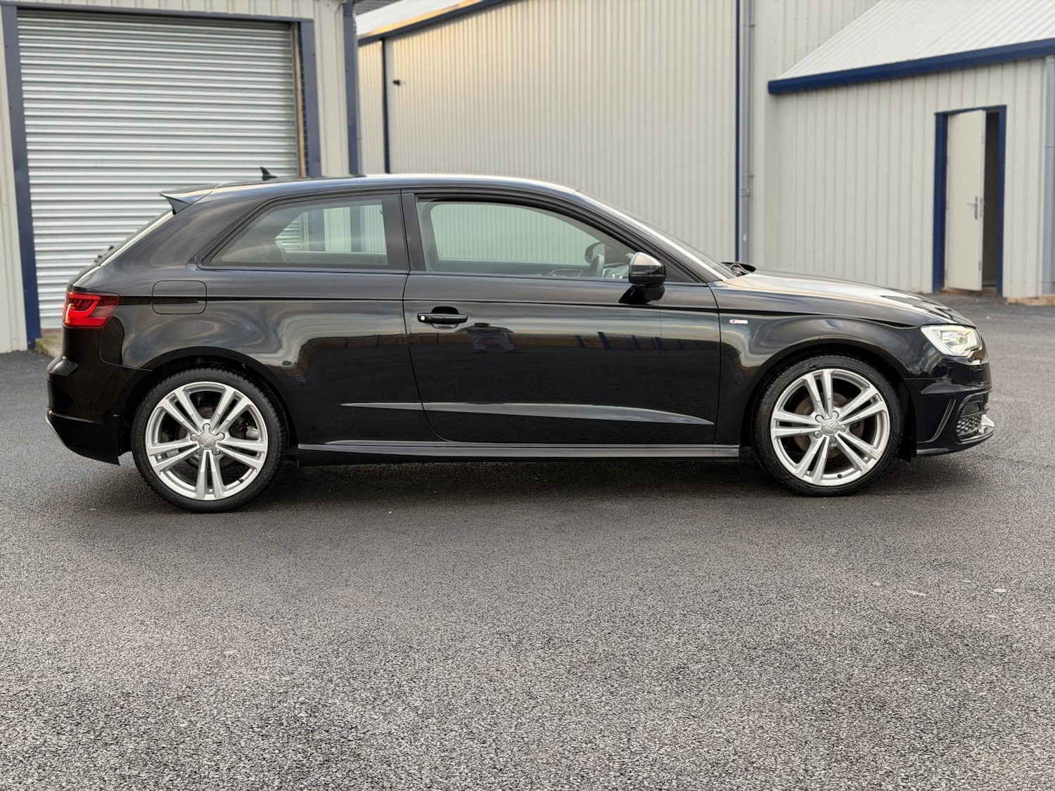 Used Audi A3 2015 for sale - 77742925: Photo 10