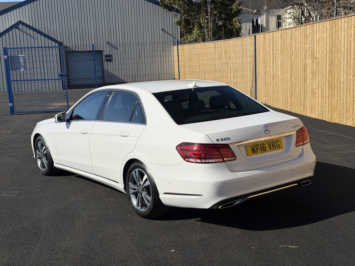Used Mercedes-Benz E Class 2016 for sale - 77921428: Photo 12