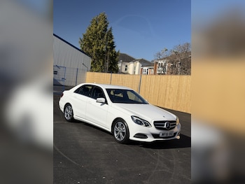 Used Mercedes-Benz E Class 2016 for sale - 77921428: Photo