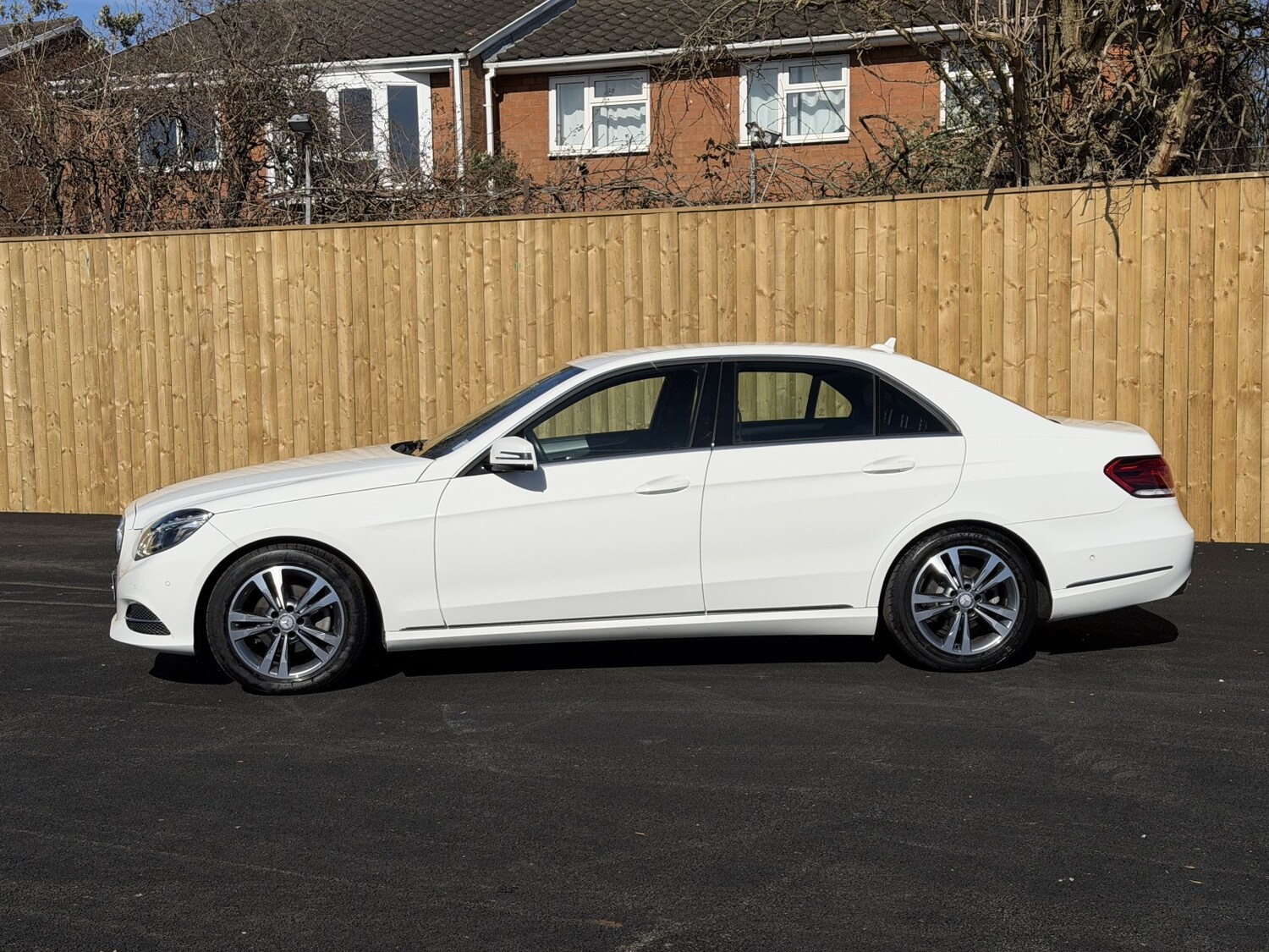 Used Mercedes-Benz E Class 2016 for sale - 77921428: Photo 9