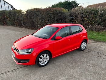 Used Volkswagen Polo 2010 for sale - 76948766: Photo